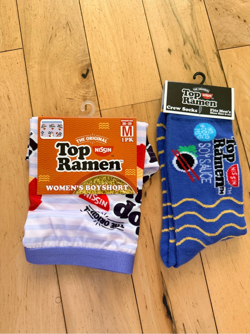 The Original Nissin Top Ramen Crew Socks Size 6-12 + Women's Boyshort Medium New